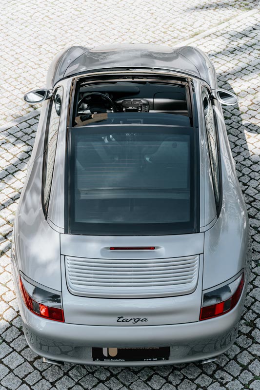 2002 Porsche 996 Targa - Manual